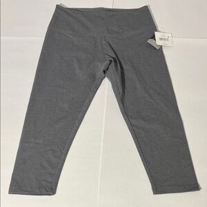 Falls Creek Gray Capri Leggings Medium Pants NEW!